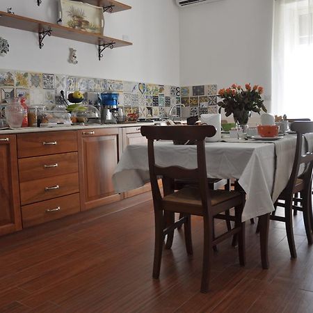 Le Stanze Di Rebecca Bed and Breakfast Rome Buitenkant foto