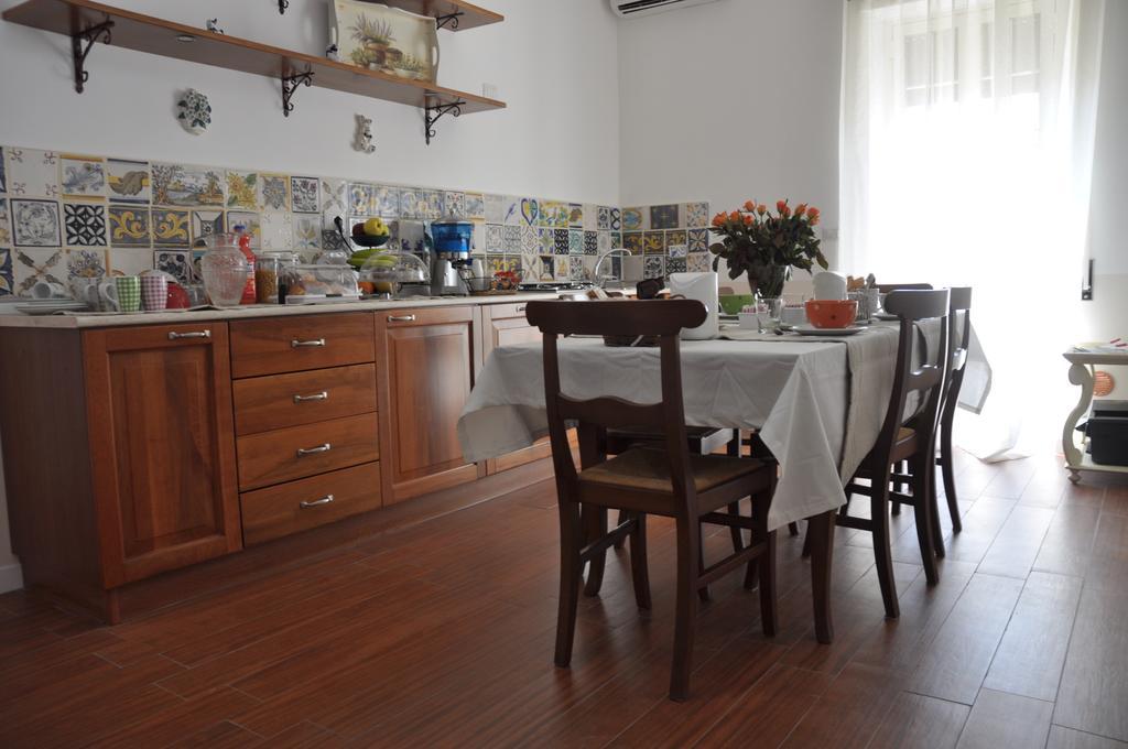 Le Stanze Di Rebecca Bed and Breakfast Rome Buitenkant foto